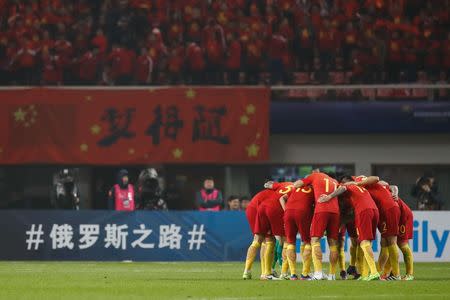 FILE PHOTO - Football Soccer - China v South Korea - 2018 World Cup Qualifiers - Changsha, China - 23/3/17 - Team China prepares for the second half. REUTERS/Stringer