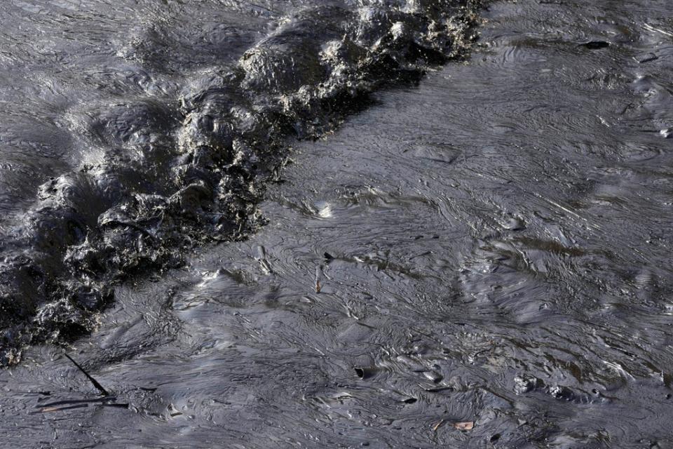 APTOPIX Peru Oil Spill (Copyright 2022 The Associated Press. All rights reserved.)