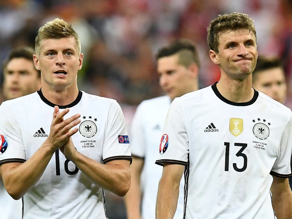 Toni Kroos (l.) und Thomas Müller (FRANCK FIFE)