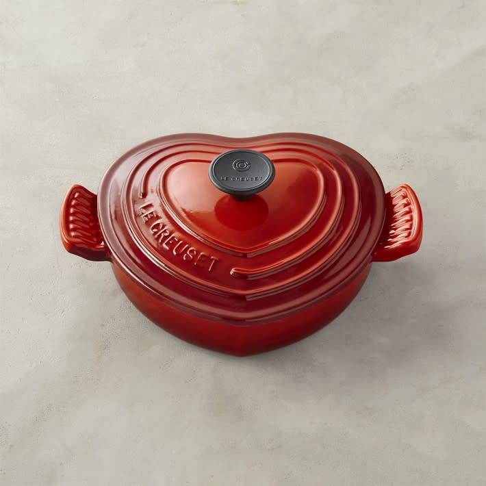 10) Le Creuset Cast-Iron Heart-Shaped Dutch Oven