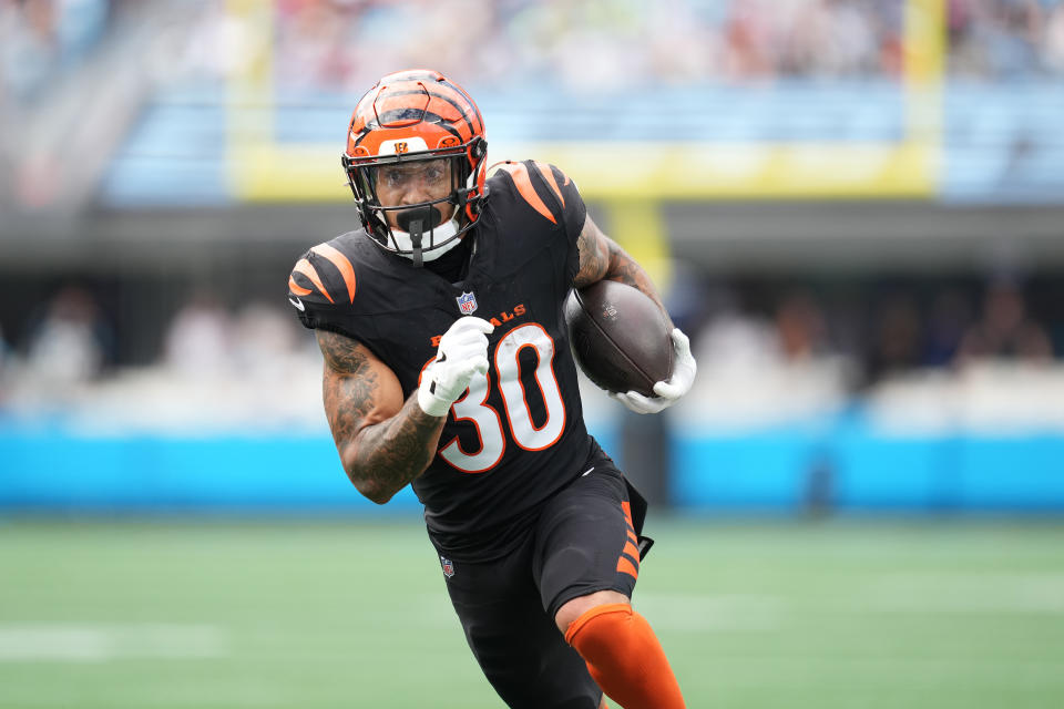 CHARLOTTE, NORTH CAROLINA - SEPTEMBER 29:  Chase Brown #30 of the Cincinnati Bengalsruns the ball against the Carolina Panthers during the game at Bank of America Stadium on September 29, 2024 in Charlotte, North Carolina. (Photo by Grant Halverson/Getty Images)