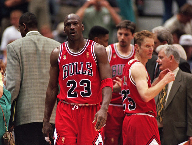 Michael Jordan and unidentified teammates in Utah, 1997. (Getty Images)