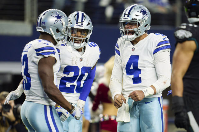 Dak Prescott, Ezekiel Elliott help Cowboys blow out rival Eagles