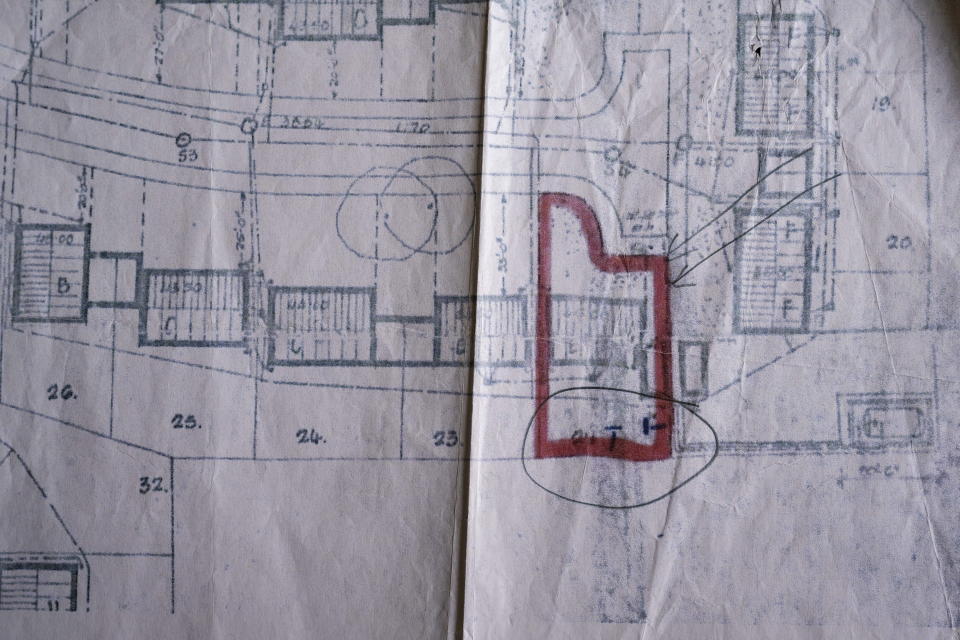 Plans showing the property boundary between the Batesons' property and that of their neighbours. Release date: August 27, 2024. A retired couple have said they have spent all their savings in a bitter legal battle with their former neighbour over a fence erected on their shared driveway. Graham and Katherine Bateson said they have spent £45,000 on legal fees since their late neighbour Wendy Leedham erected the fence next to their bungalow. The couple applied for an injunction to have the fence removed because it blocked the driveway to their property after it was erected in 2019. Mr and Mrs Bateson argued that when they bought their two-bedroom house for £29,500 in 1987, they were told it shared the driveway with their neighbour.