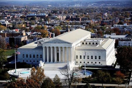 FILE PHOTO: The U.S. Supreme Court building in Washington, DC, U.S. on November 15, 2016. REUTERS/Carlos Barria/File Photo