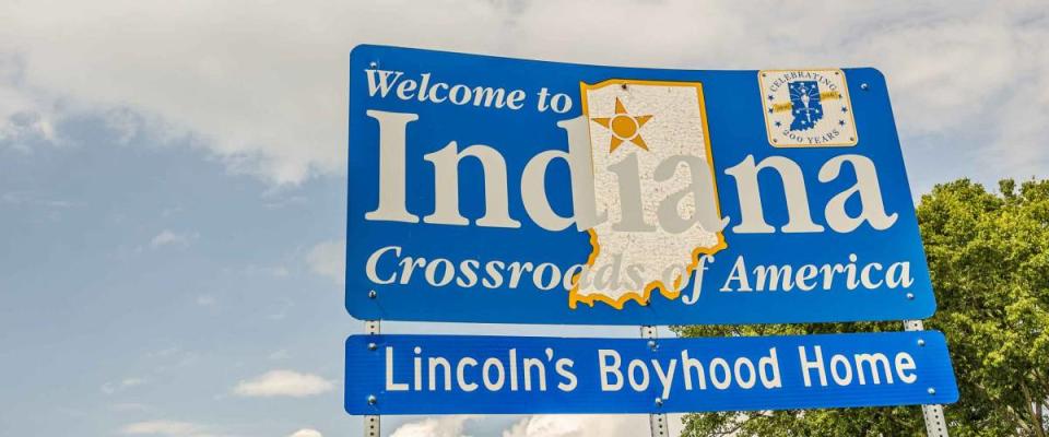 Nice new sign to welcome travelers to the state of Indiana, Crossroads of America, and Lincoln's Boyhood Home.  Indiana also celebrated two hundred years in 2016.