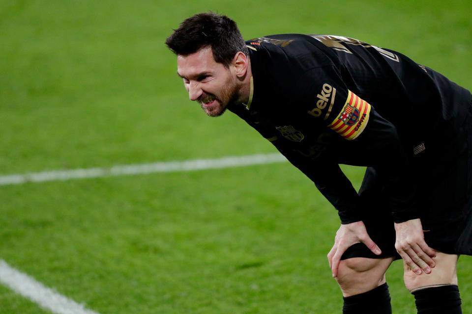 , SPAIN - DECEMBER 5: Lionel Messi of FC Barcelona  during the La Liga Santander  match between Cadiz FC v FC Barcelona on December 5, 2020 (Photo by David S. Bustamante/Soccrates/Getty Images)