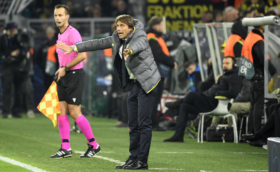 Énervé à l’issue du match, Antonio Conte a poussé un coup de gueule contre ses dirigeants. Selon lui, son effectif est trop court pour jouer sur tous les tableaux.