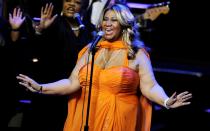 Die "Queen of Soul" wurde ebenfalls Opfer der sozialen Medien, respektive einiger geschmackloser Scherzkekse: Ein gefälschter Twitter-Account verbreitete 2017, dass Aretha Franklin gestorben sei. Tatsächlich verstarb die viel verehrte Diva am 16. August 2018. (Bild: Kevin Winter/Getty Images)