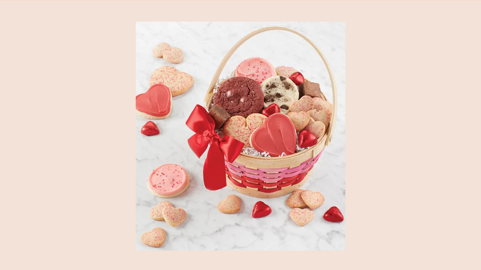 Best Valentines Day Gift Baskets: Cheryl’s Cookies Valentine's Gift Basket