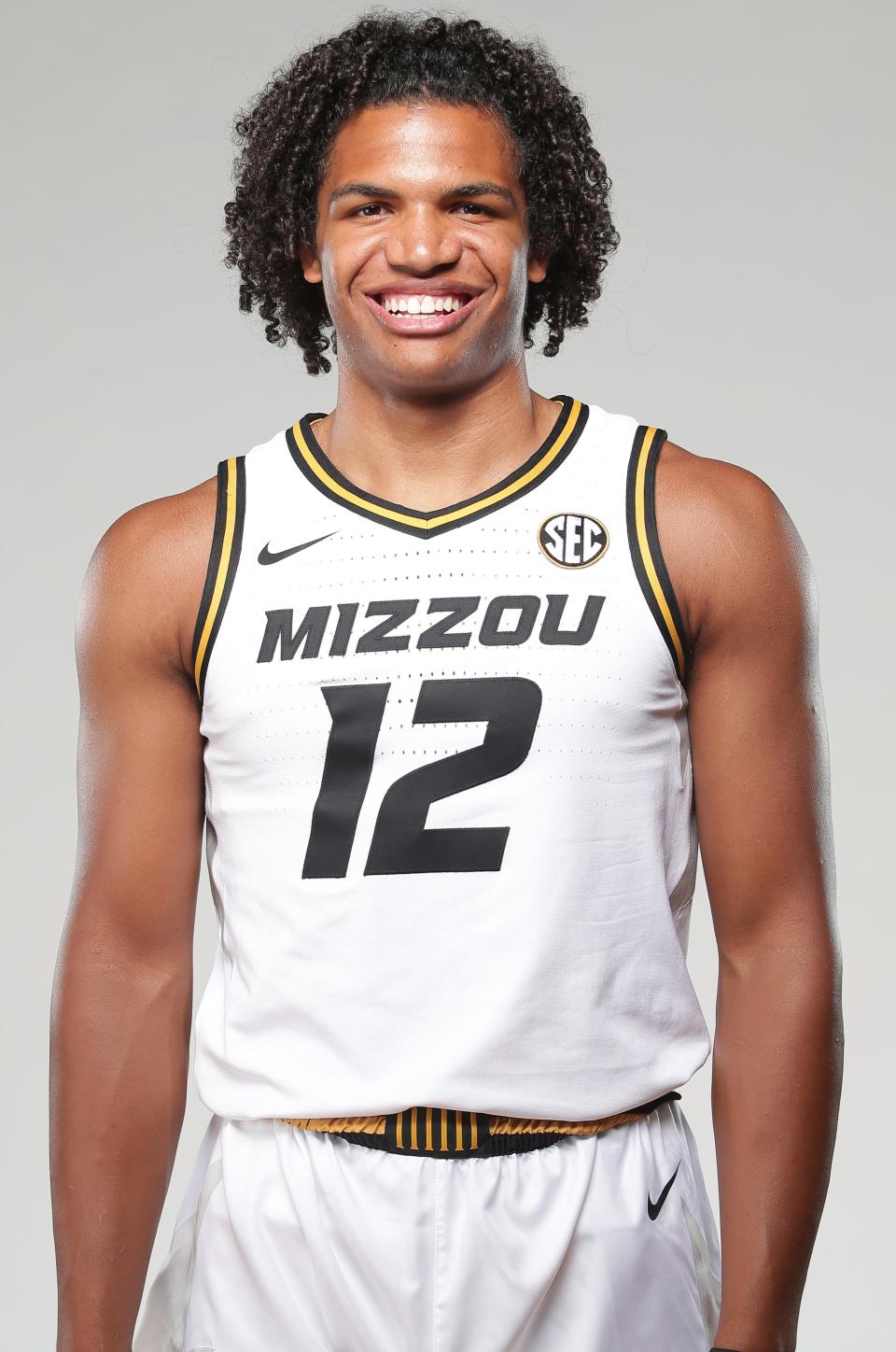 Reitz grad Dru Smith leads Missouri in scoring and assists in his first season with the Tigers.