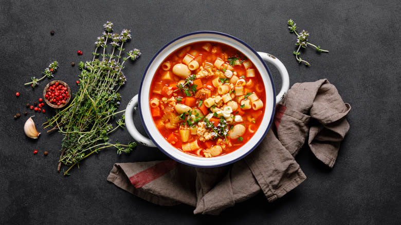 minestrone with pasta
