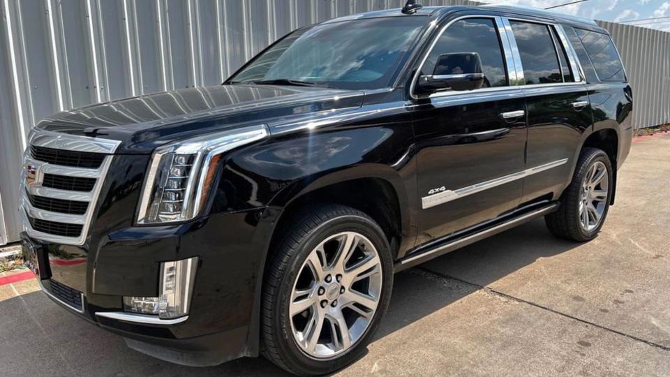 Traffic Stop Tips Cops Off To Two Stolen Cadillac Escalades
