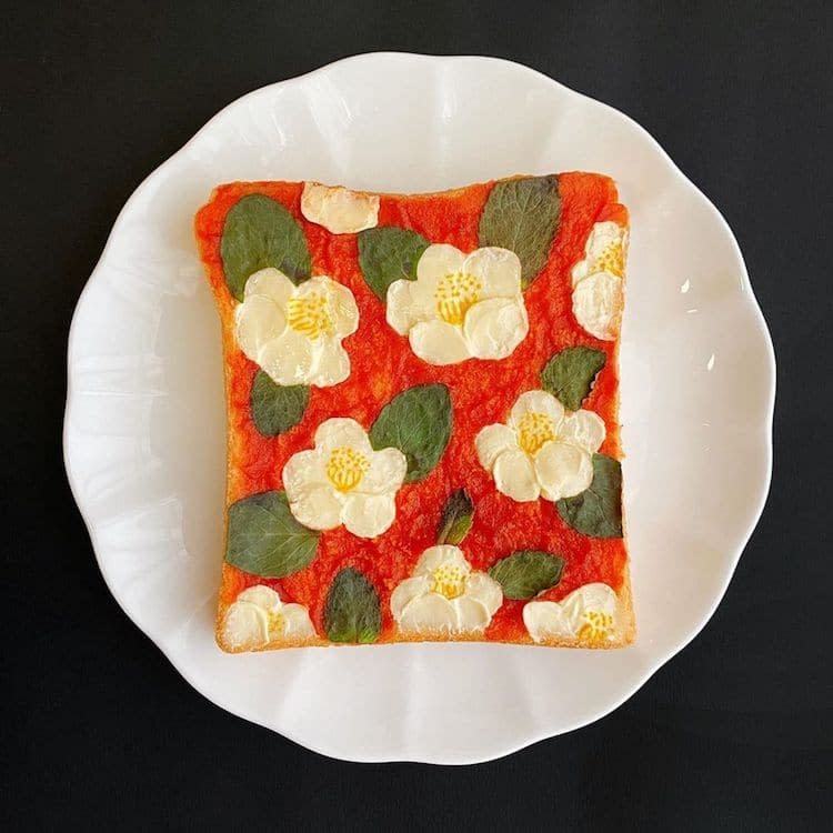 Floral toast art creation by Manami Sasaki.