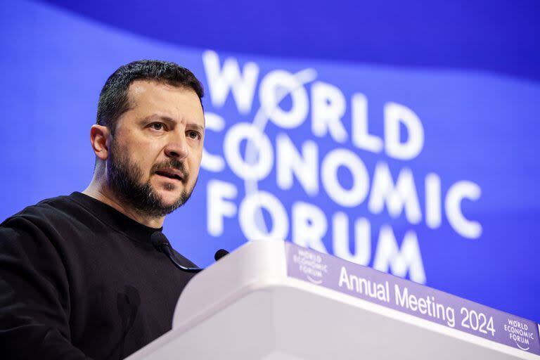 Volodimir Zelensky en el Foro Económico de Davos, en enero, en otro viaje en procura de mantener el respaldo occidental 