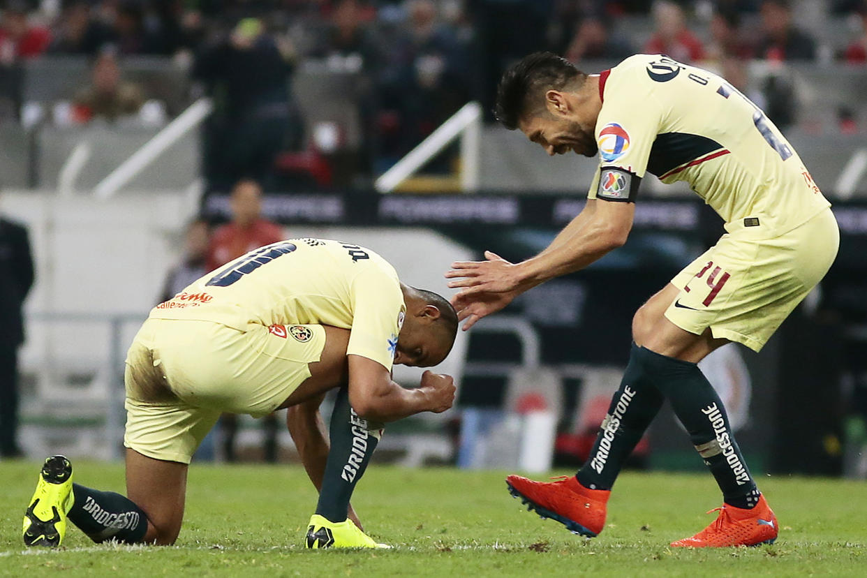 Cecilio Dominguez celebra discretamente después de anotar el segundo gol de su equipo durante el juego de la Jornada 2 del Torneo Clausura 2019 de la Liga Bancomer MX en el Estadio Jalisco. / Foto: Jam Media