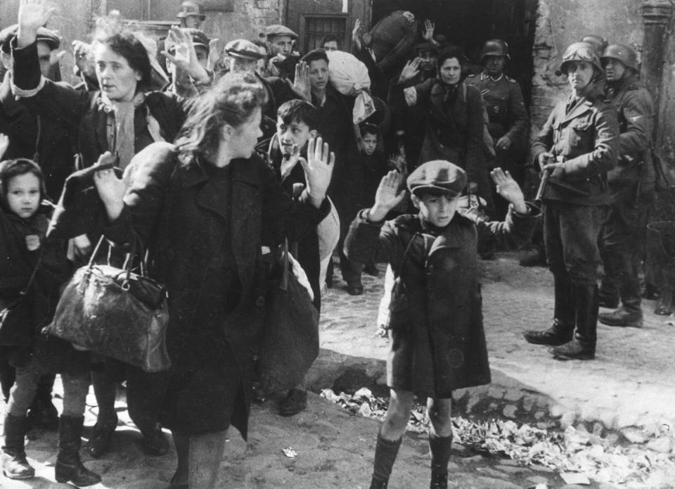 The photograph of Warsaw Ghetto Boy. <a href="http://www.apimages.com/metadata/Index/AP-POL-GHETTO-WARSAW-WWII/dc0d3390ade0da11af9f0014c2589dfb/7/0" rel="nofollow noopener" target="_blank" data-ylk="slk:AP Photo/B.I. Sanders;elm:context_link;itc:0;sec:content-canvas" class="link ">AP Photo/B.I. Sanders</a>