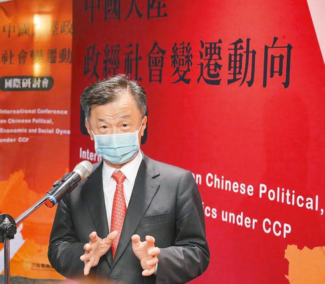 陸委會主委邱太三29日出席「中國大陸政經社會變遷動向」國際研討會時受訪。（羅永銘攝）