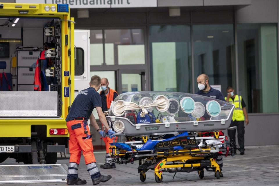 A portable isolation unit used to transport Russian opposition figure Alexei Navalny (Getty Images)