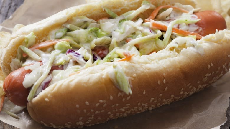 coleslaw hot dog