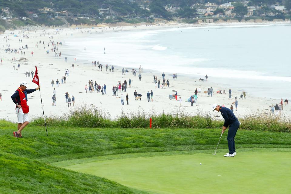 PEBBLE BEACH, CALIFORNIA - JUNE 16: Justin Rose of England hits a putt on the ninth green during the final round of the 2019 U.S. Open at Pebble Beach Golf Links on June 16, 2019 in Pebble Beach, California. (Photo by Warren Little/Getty Images)