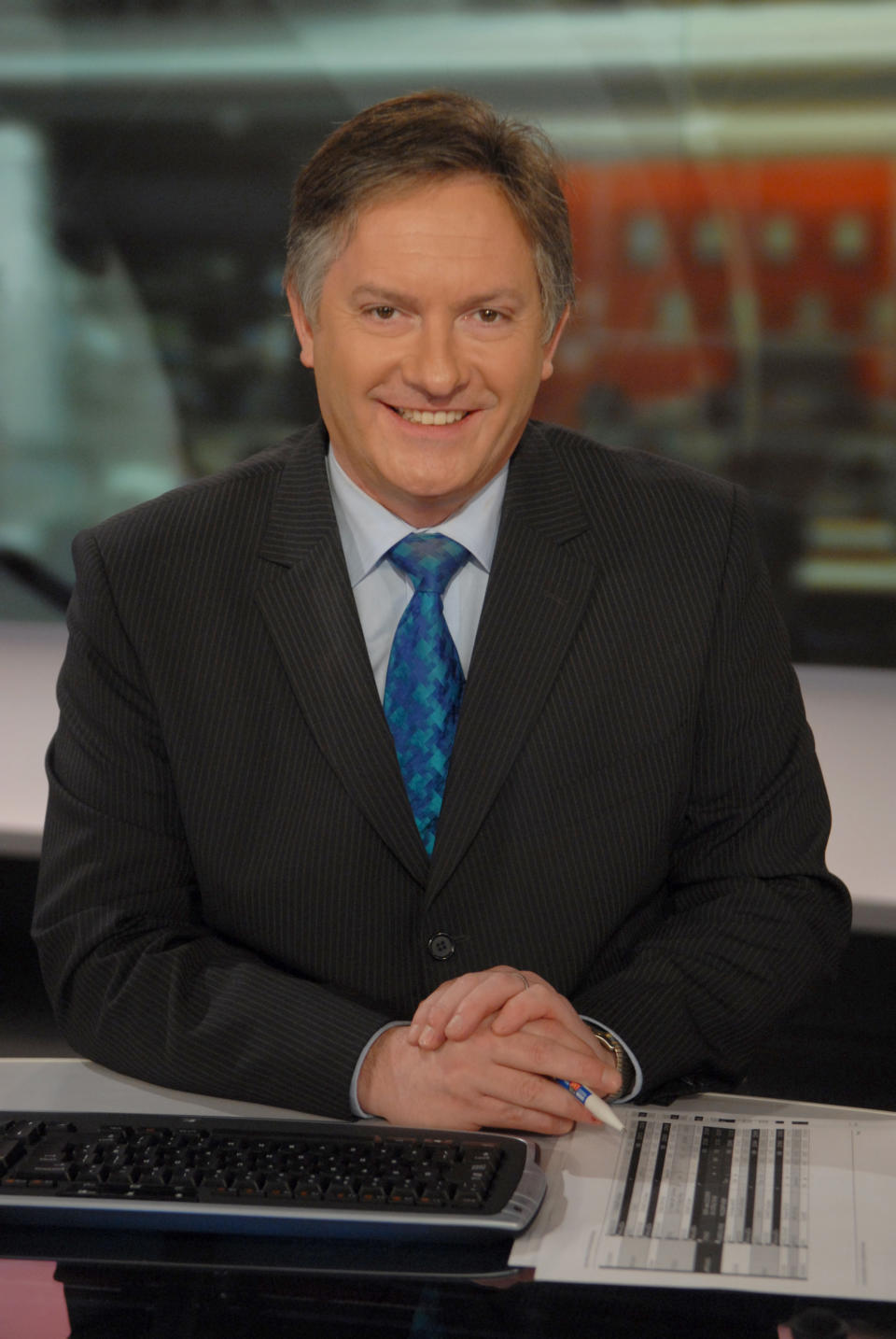 Portrait of BBC News presenter and broadcaster Simon McCoy, 09/04/2008. (Photo by Jeff Overs/BBC News & Current Affairs via Getty Images)