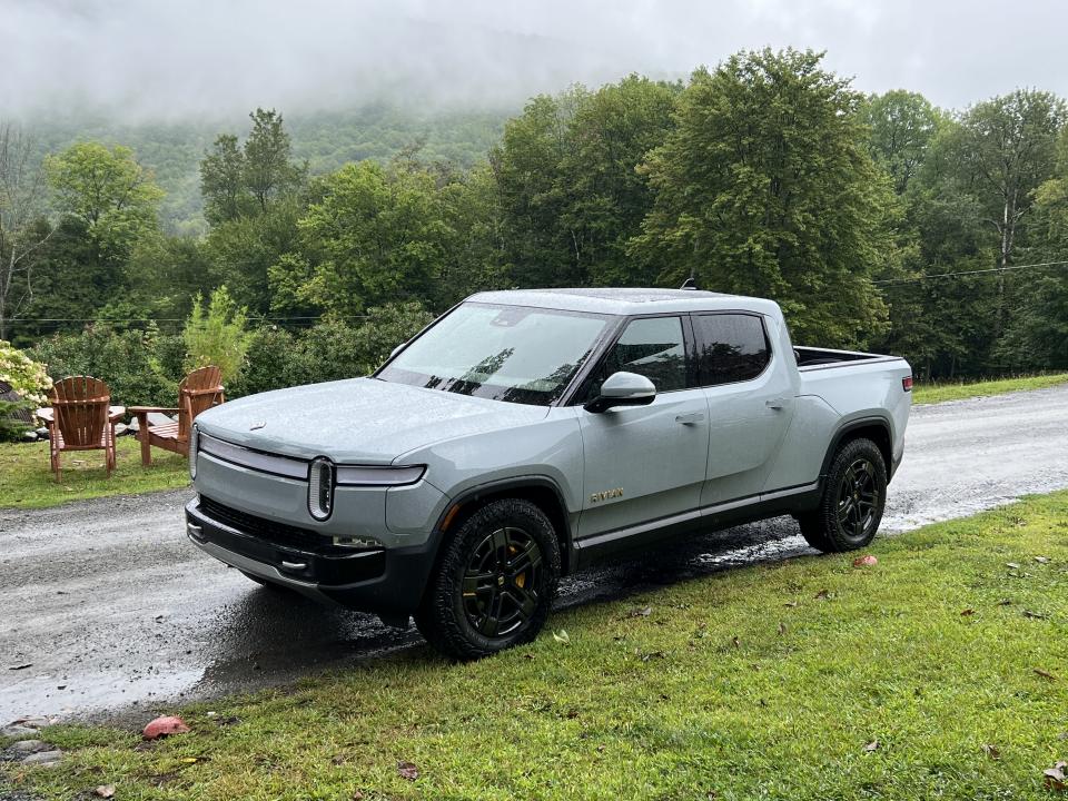 Rivian R1T pickup truck (credit: Pras Subramanian)