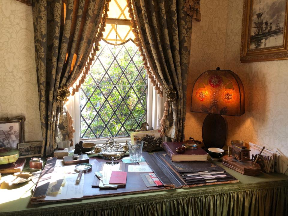 E. B. Jonathan’s Tudor bedroom represents a snapshot of his former life when he was married and prosperous. The designers added feminine touches to the master bedroom, as Jonathan’s wife would have been in charge of the decor.