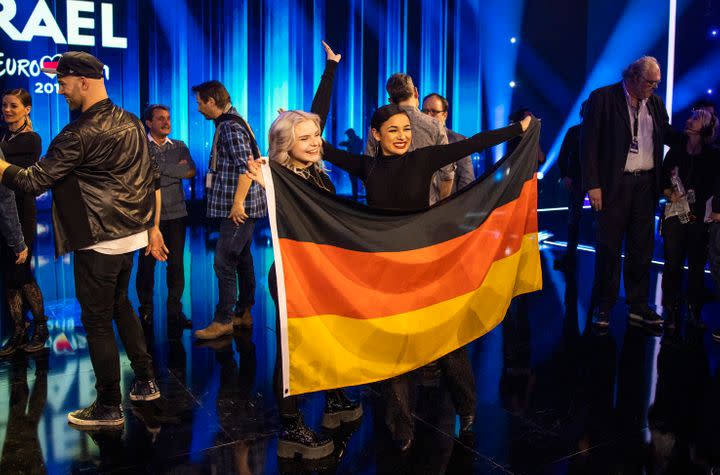 Wieder einmal grüßte der deutsche Song beim ESC 2019 in der Nationen-Tabelle von (fast) ganz hinten. Der zuständige NDR will das Nominierungsverfahren nun erneut auf den Prüfstand stellen. Trotzdem freute man sich auch ein bisschen - über eine tolle Show, starke Quoten und ein Superstar-Desaster.