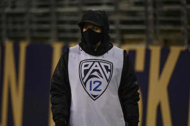 5-at-10: Fab 4 picks, Pac-12's iffy future, shrinking college