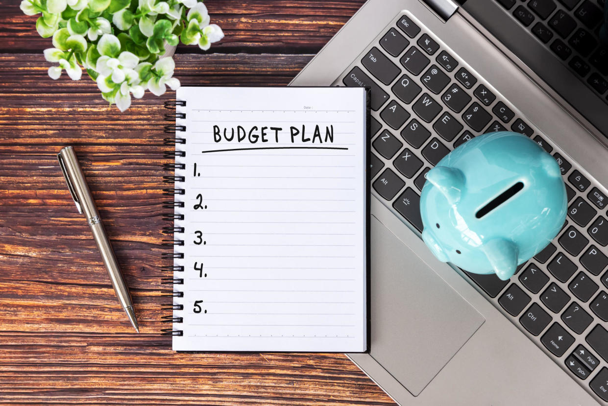 It's never a bad idea to start budgeting. / Credit: / Getty Images