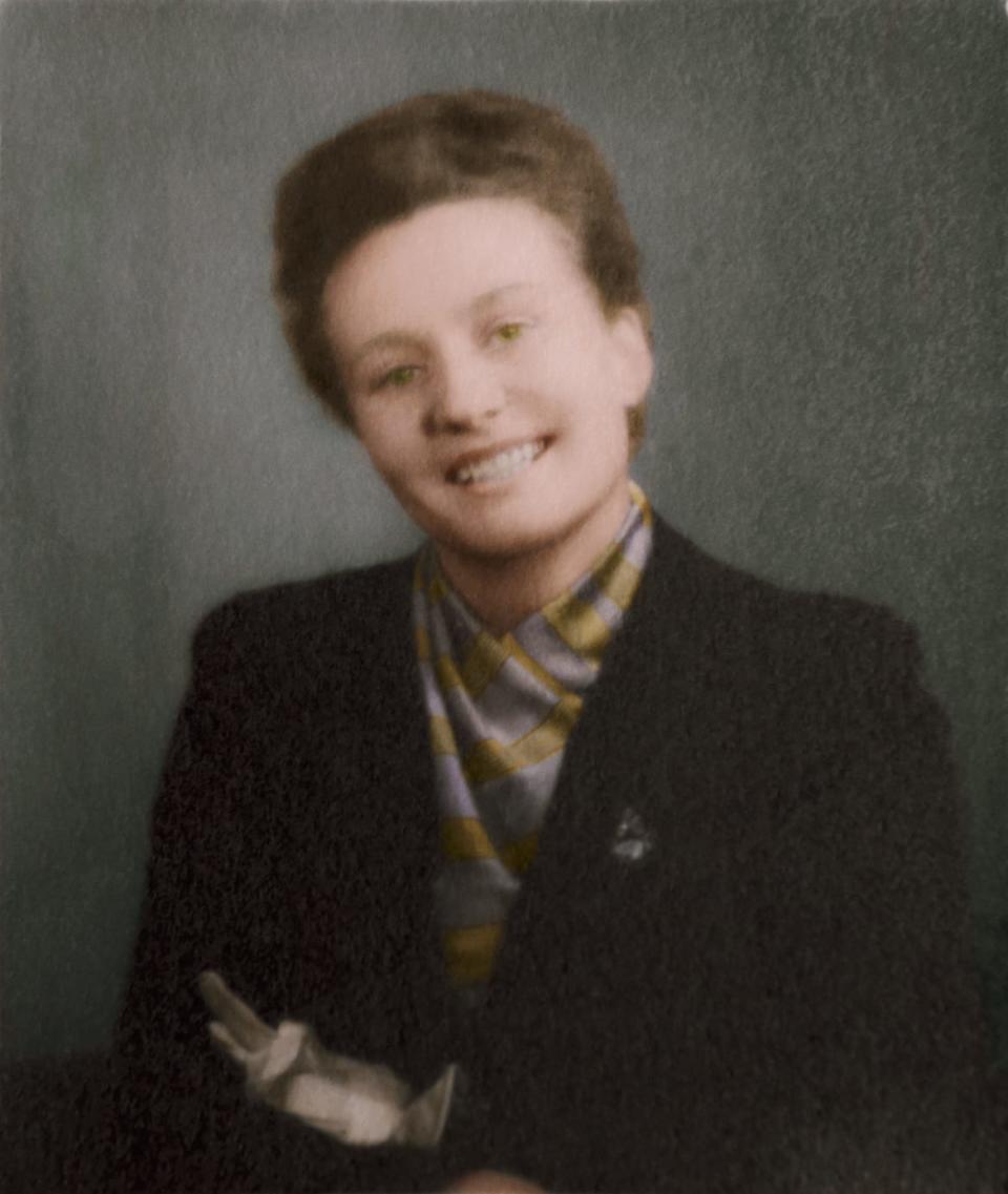 <div class="inline-image__caption"><p>Catherine Dior before the Second World War.</p></div> <div class="inline-image__credit">Collection <span class="caas-xray-inline-tooltip"><span class="caas-xray-inline caas-xray-entity caas-xray-pill rapid-nonanchor-lt" data-entity-id="Christian_Dior" data-ylk="cid:Christian_Dior;pos:2;elmt:wiki;sec:pill-inline-entity;elm:pill-inline-text;itc:1;cat:BusinessPerson;" tabindex="0" aria-haspopup="dialog"><a href="https://search.yahoo.com/search?p=Christian%20Dior" data-i13n="cid:Christian_Dior;pos:2;elmt:wiki;sec:pill-inline-entity;elm:pill-inline-text;itc:1;cat:BusinessPerson;" tabindex="-1" data-ylk="slk:Christian Dior;cid:Christian_Dior;pos:2;elmt:wiki;sec:pill-inline-entity;elm:pill-inline-text;itc:1;cat:BusinessPerson;" class="link ">Christian Dior</a></span></span> Parfums, Paris</div>