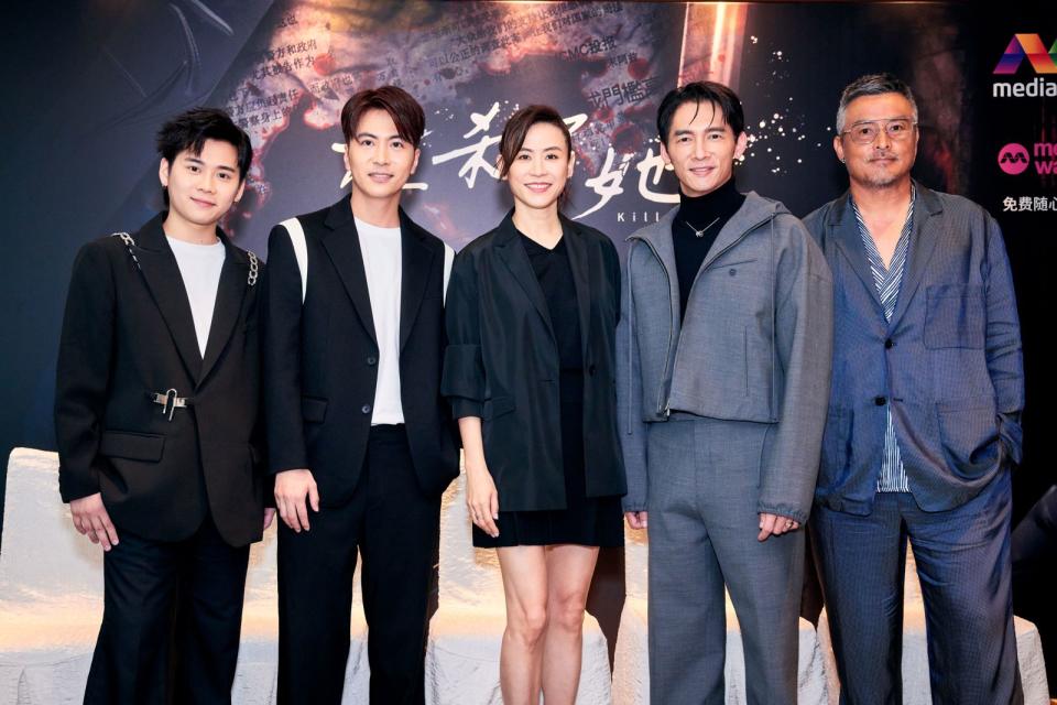 張值豪（左起）、徐彬、宣萱、温昇豪、李銘順昨出席《誰殺了她》新加坡首映會。（三立提供）