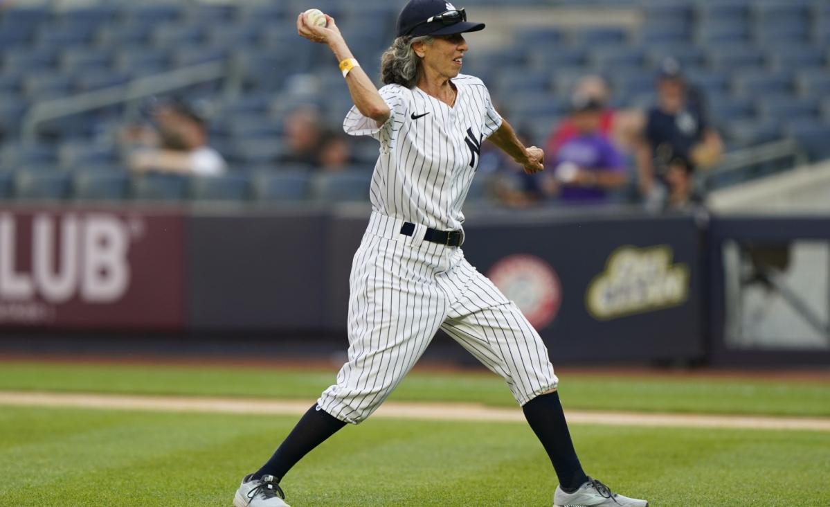 Yankees pitcher's wife calls BS on report he won't pitch this season 