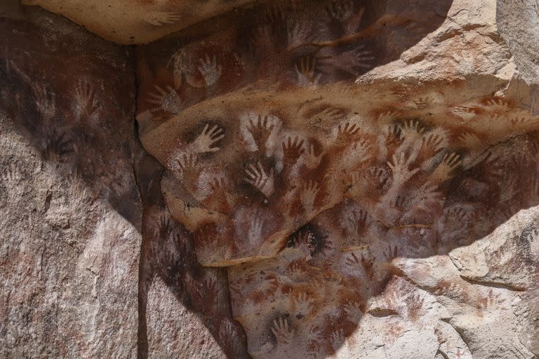 Uno de los atractivos más importantes es la cueva de las manos, patrimonio de la humanidad.