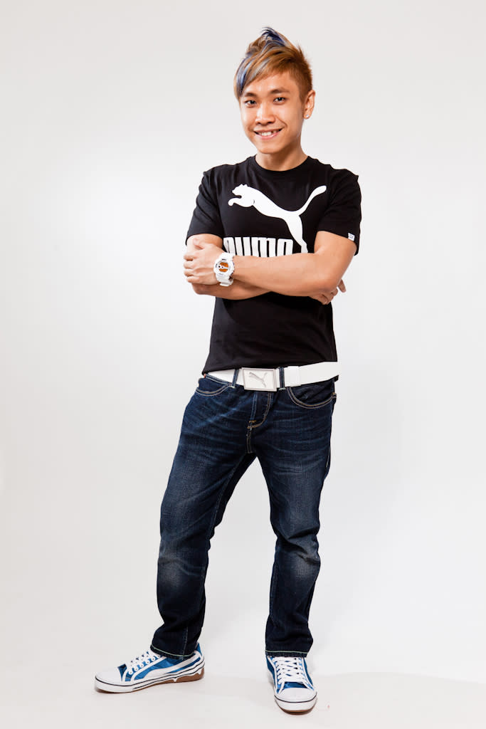 <b><p>Darren Wee, 27</p></b> <b><p>Radio DJ/Entrepreneur</p></b> <br> <p>27-year-old Darren is currently an ambassador for international sporting brand, PUMA, and was nominated by the National Arts Council to run with the Olympic flame as a torchbearer in the inaugural 2010 YOG. Darren is also the youngest youth ambassador to have represented Singapore at the 2004 APEC Conference in Santiago De Chile.</p> <br> <p>The radio DJ-turned-entrepreneur is also the owner of Chillax Massage Café – a new concept café located in the heart of Serangoon Gardens that believes in offering its customers good food and a great array of massage choices.</p> <br> <p>Darren is also the band leader and drummer of local alternative rock outfit, MONOCHROME. And aside from rocking out on stage, MONOCHROME also believes in giving back to society.</p> <br> <p>The band’s very own charity initiative – HEART ROCK – sees them volunteer and perform at various charity organisations and NPOs.</p> <br> <p>MONOCHROME also put together a charity fundraiser concert after the Japan tsunami and earthquake in 12 days and managed to raise SGD$30,000 for MERCY RELIEF to help in the Japan Relief efforts. Recently, the band partnered Hard Rock Café and John Lennon’s ‘Imagine’ Foundation to raise funds for "Why Hunger" in an effort to eradicate world famine.</p> <br> <p>For his active involvement in charity and social work, Darren was also shortlisted as one of the Top 10 Nominees for the 2011 Stars Of Shine Award that recognizes youth excellence and outstanding contributions to the community.</p>