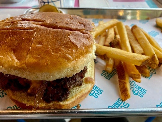 South Station has opened in the old Happy Motoring and its burgers are juicy double patties, cast iron cooked smashed beef with cheese, caramelized onions.