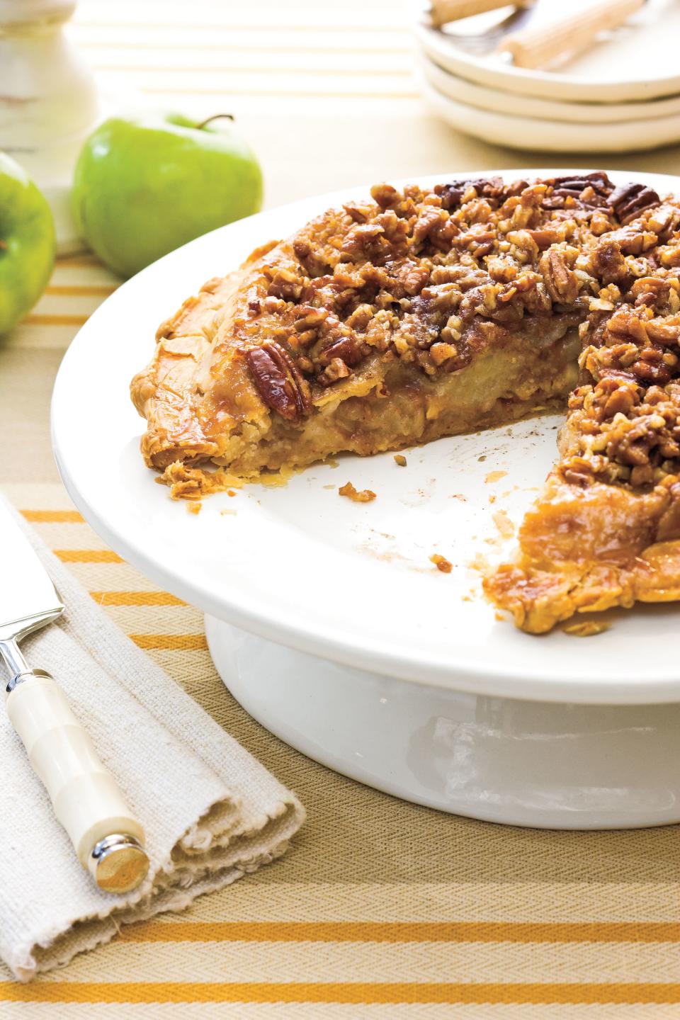 Apple Upside-Down Pie