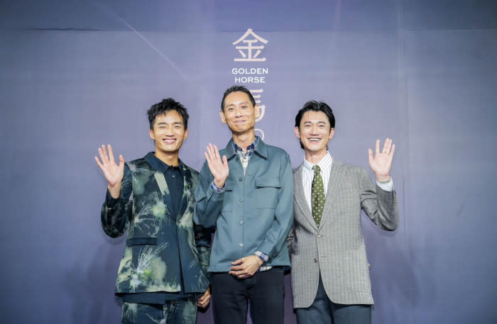 Wu Kang-ren (right) with co-star Jack Tan (left) and director Lay Jin Ong (middle)