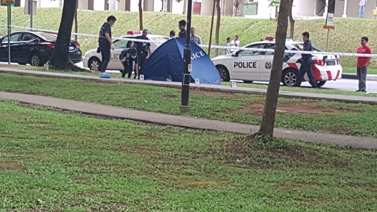 Body found at Teck Whye Crescent on 16 Aug. Photo: Safhras Khan/Yahoo News Singapore