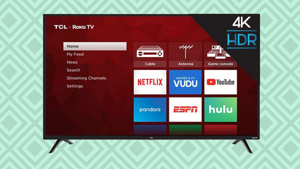 Ahorra 220 dólares en este televisor inteligente TCL Class 4K UHD LED de 55” con Roku (Foto: Walmart).