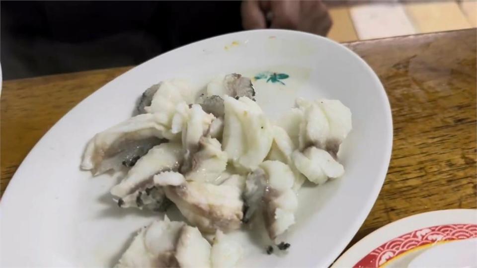 台灣趴趴走／秘密大公開！早起吃「海產」比較好吃！高雄一星期只開三天虱目魚米粉店！