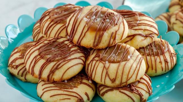 White Chocolate Lemon Sugar Cookies - Belle of the Kitchen