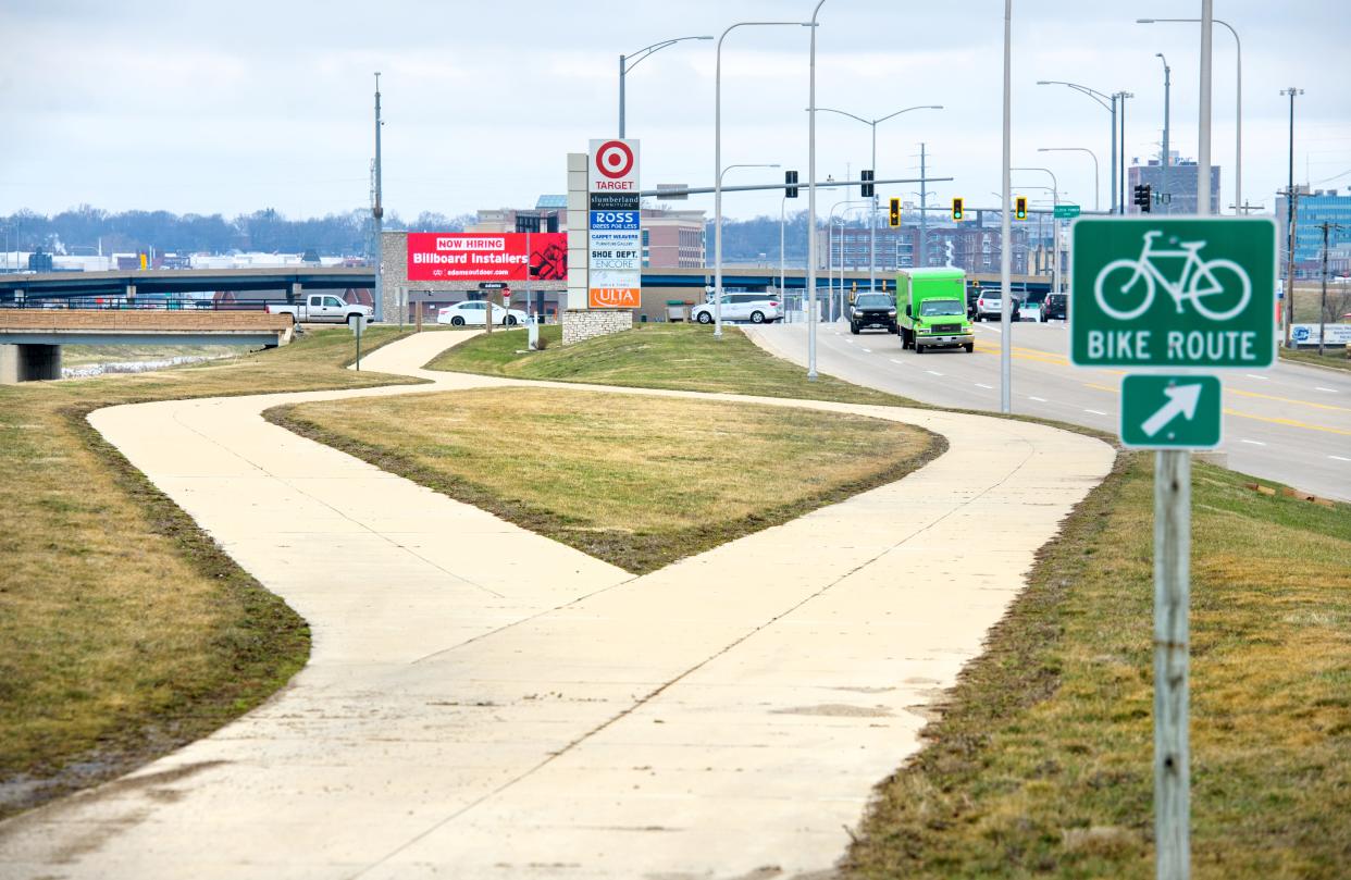 A half-mile of the Camp Trail project along Camp Street from Main Street to Clock Tower Drive in East Peoria has been completed. Plans are now in the works to finish the final third of the trail to Riverfront Drive, connecting the Levee District with the River Trail of Illinois.