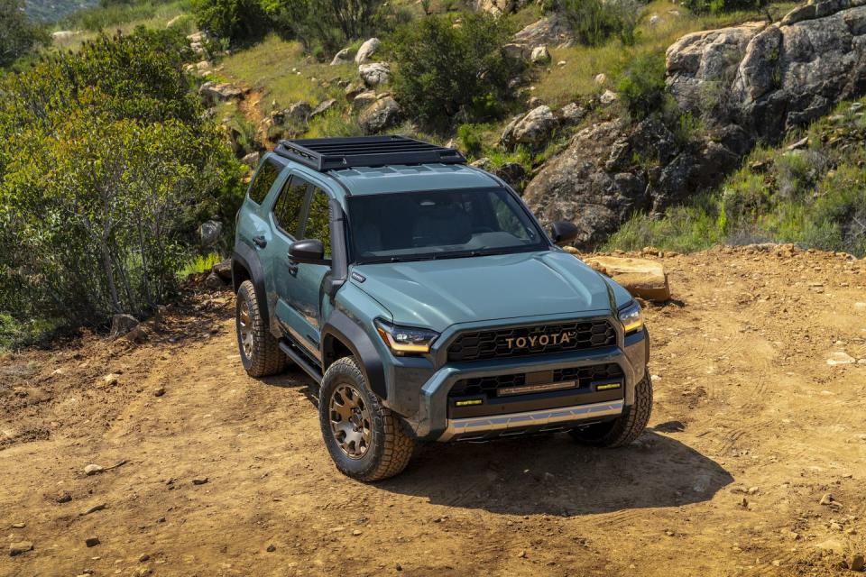 2025 toyota 4runner trailhunter