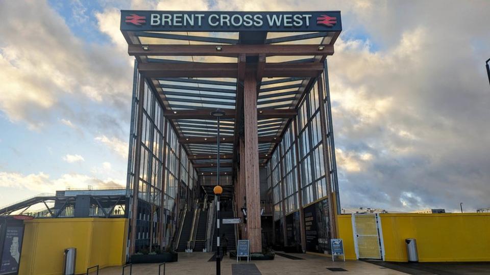 London’s first mainline rail station in a decade opens