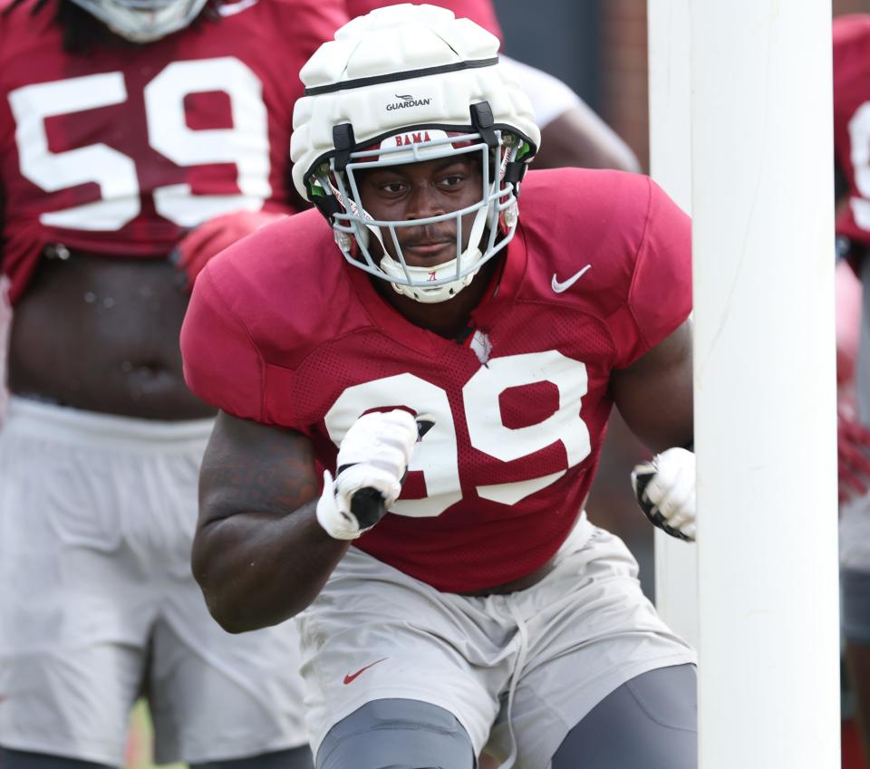 Alabama defensive lineman Isaiah Hastings (99) runs drills during practice at Thomas-Drew Practice Fields in Tuscaloosa, AL on Wednesday, Aug 16, 2023.