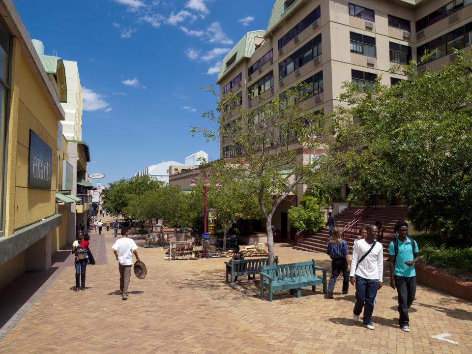 <p>En décima posición está Namibia, cuya deuda pública alcanza el 69,9% del PIB. (Foto: Getty Images).</p> 