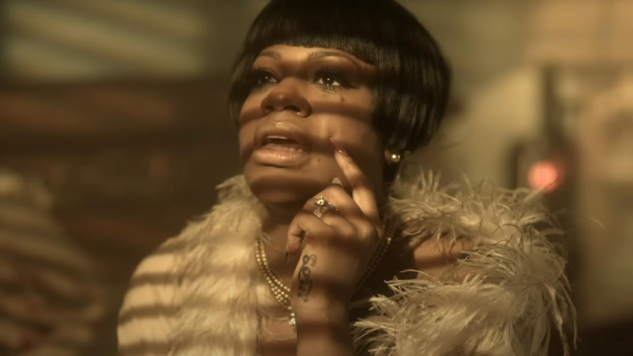  Fantasia's "Lose To Win" music video. 