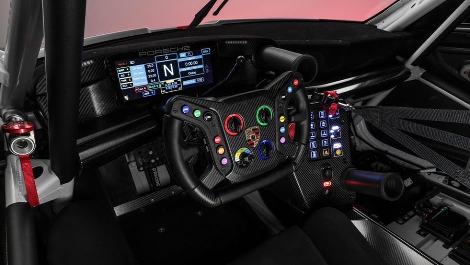 Porsche 911 GT3 R Interior